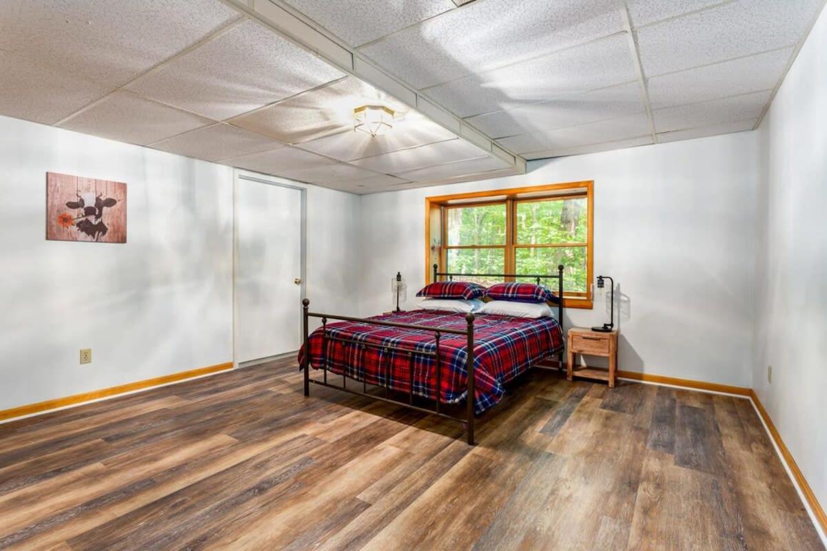 Huge Cabin W Hot Tub, Deck, Grill, Fire Pit, Wifi Berkeley Springs Esterno foto