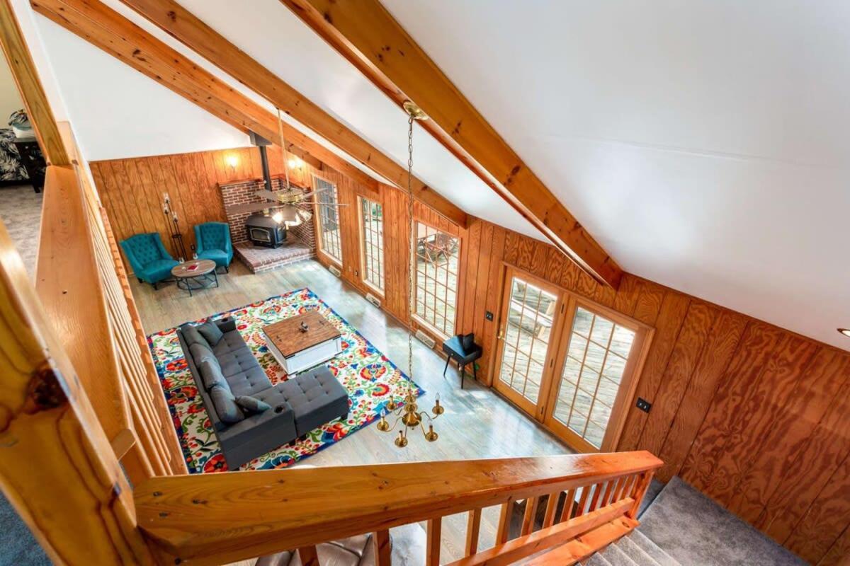 Huge Cabin W Hot Tub, Deck, Grill, Fire Pit, Wifi Berkeley Springs Esterno foto
