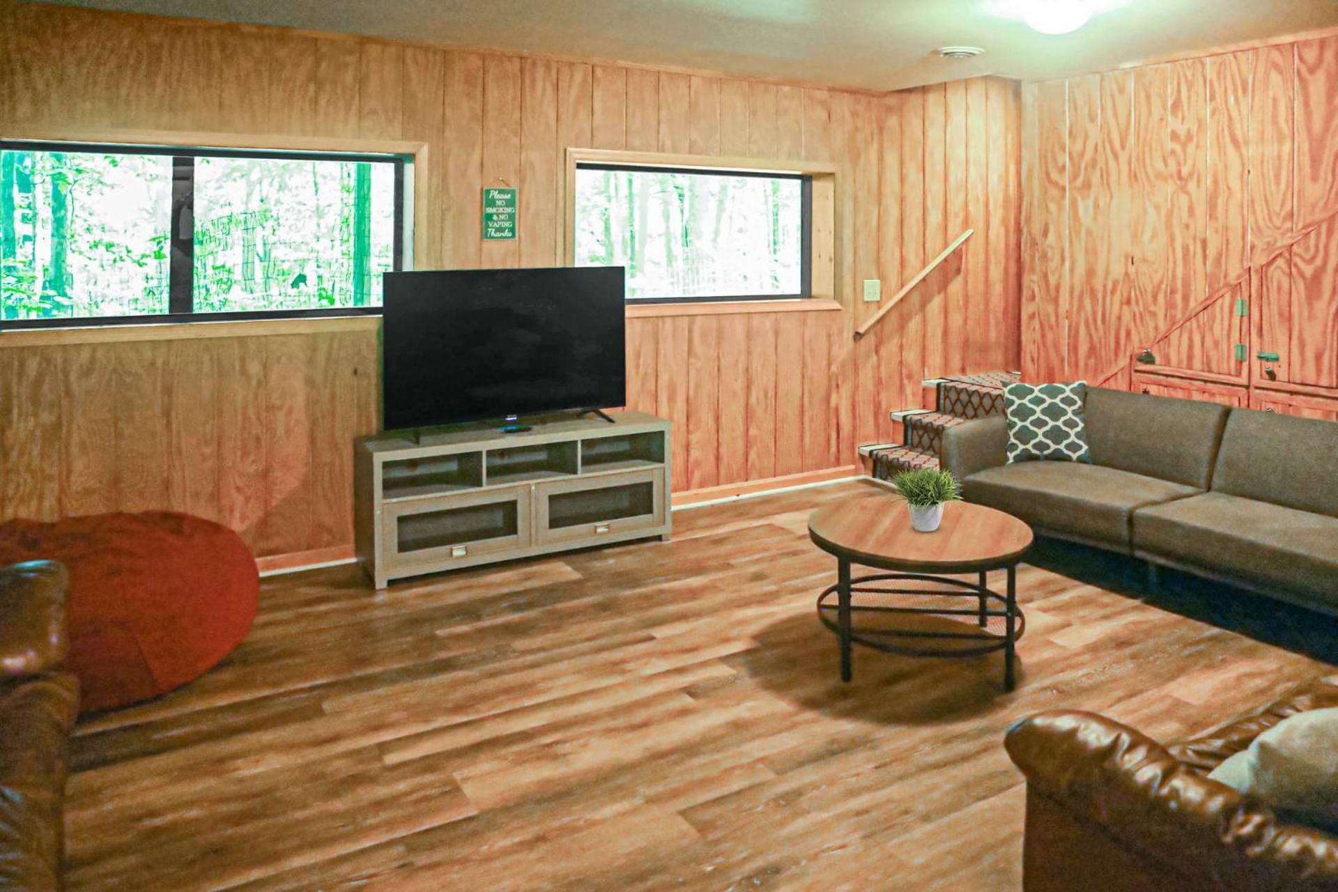 Huge Cabin W Hot Tub, Deck, Grill, Fire Pit, Wifi Berkeley Springs Esterno foto
